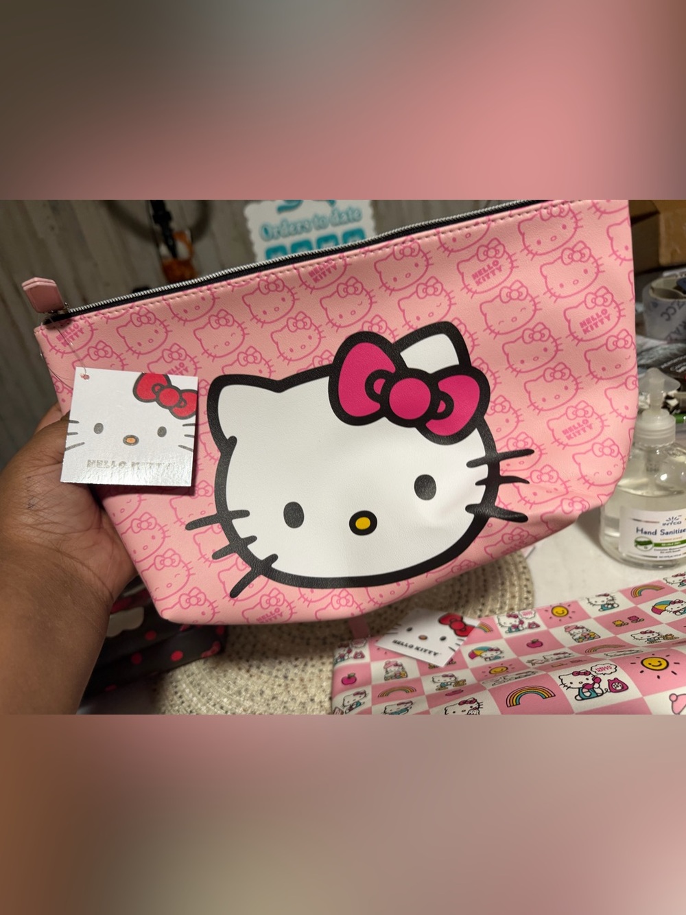 Hello Kitty Sanrio large cosmetic bag - Picture 2 of 4